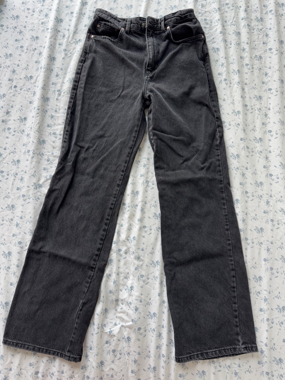 stradivarius Straight-Leg Jeans in Washed Black